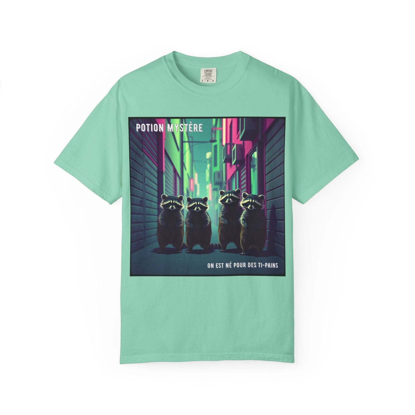 'On Est Né Pour Des Ti Pains' par Potion Mystère, Racoons Graphic Tee for Nature Lovers, Unisex Shirt for Pop Punk Song, Gift for Gamers, Casual Wear, Eco-Friendly Apparel