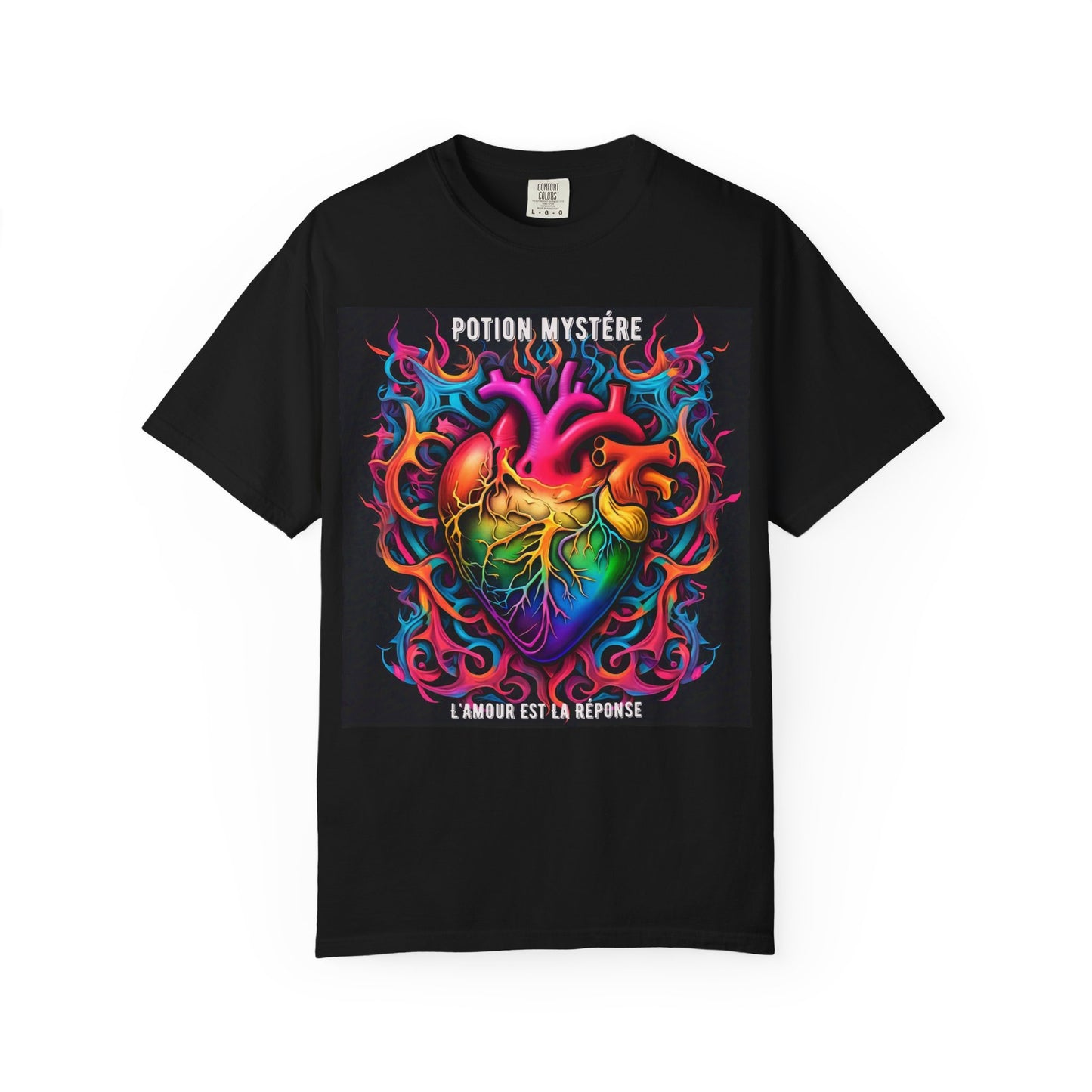 'L'Amour est La Réponse' par Potion Mystére, Mystical Heart Unisex T-Shirt, Colorful Graphic Tee, Boho Style Shirt, Gift for Him/Her, Festival Wear, Potion Mystérie Design