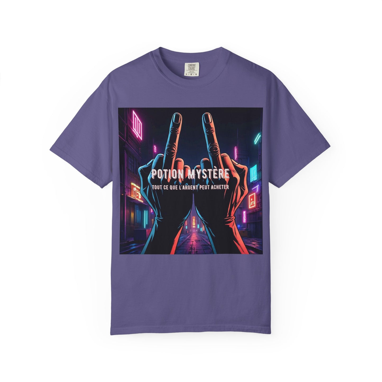 'Tout Ce Que L'Argent Peut Acheter' par Potion Mystère, Two Fingers Up Unisex T-Shirt with Artistic Graphic Design, Casual Wear, Streetwear Style, Gift for Art Lovers, Unique Graphic Tee, [...]