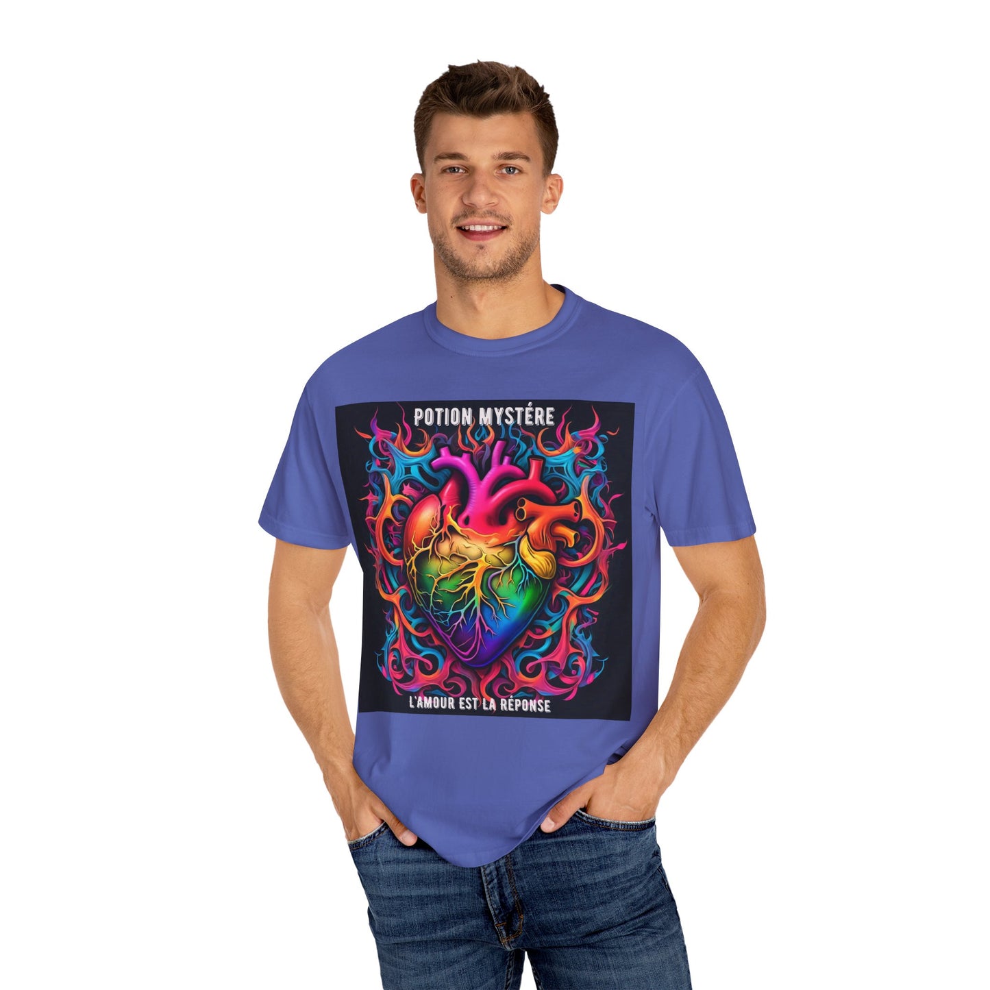 'L'Amour est La Réponse' par Potion Mystére, Mystical Heart Unisex T-Shirt, Colorful Graphic Tee, Boho Style Shirt, Gift for Him/Her, Festival Wear, Potion Mystérie Design