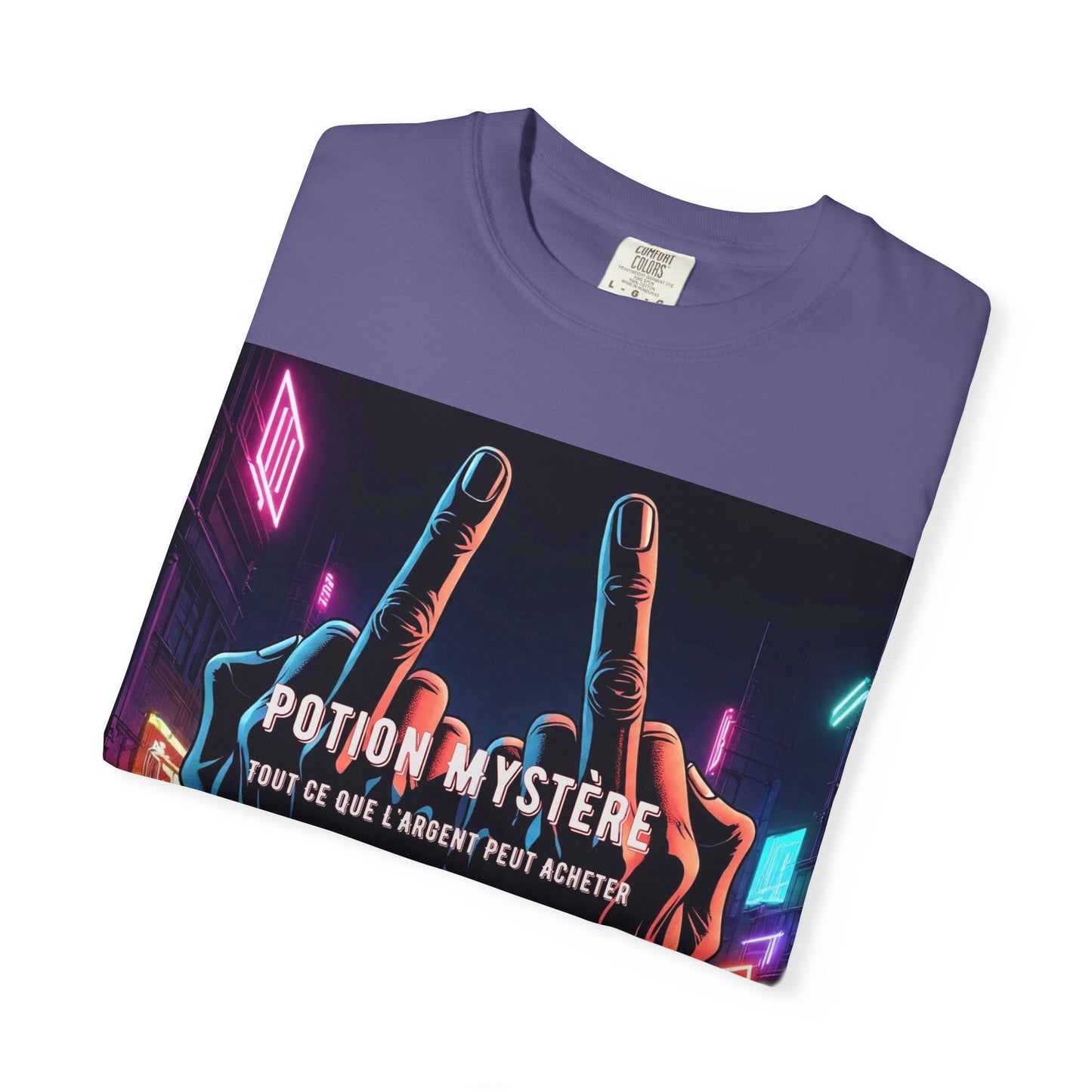 'Tout Ce Que L'Argent Peut Acheter' par Potion Mystère, Two Fingers Up Unisex T-Shirt with Artistic Graphic Design, Casual Wear, Streetwear Style, Gift for Art Lovers, Unique Graphic Tee, [...]