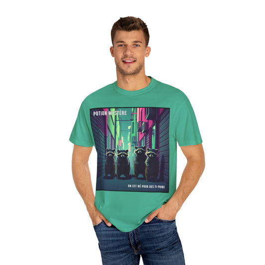 'On Est Né Pour Des Ti Pains' par Potion Mystère, Racoons Graphic Tee for Nature Lovers, Unisex Shirt for Pop Punk Song, Gift for Gamers, Casual Wear, Eco-Friendly Apparel