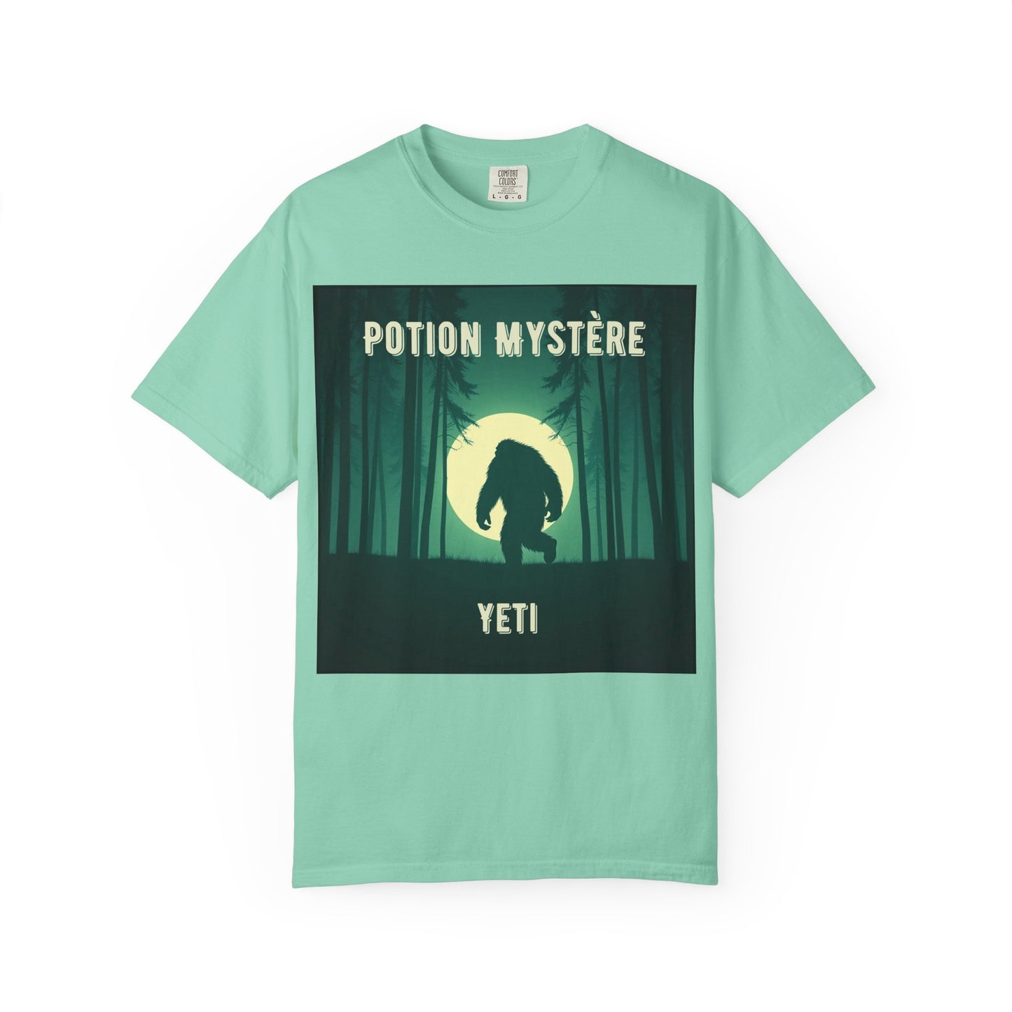 'Yeti' par Potion Mystère, Mysterious Yeti T-Shirt, Unisex Graphic Tee, Adventure Apparel, Gift for Explorers, Nature-Inspired Clothing for Sasquatch Lovers