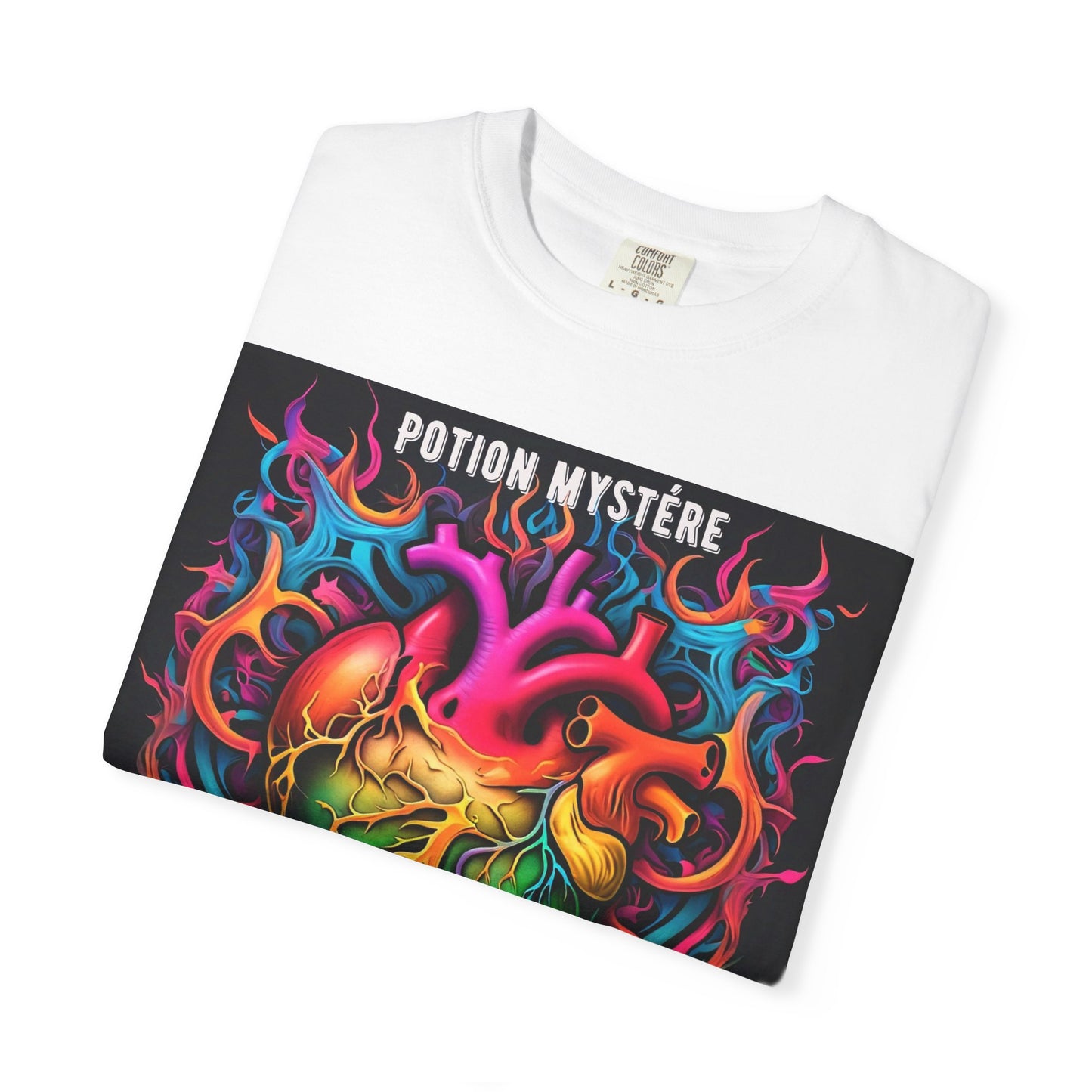 'L'Amour est La Réponse' par Potion Mystére, Mystical Heart Unisex T-Shirt, Colorful Graphic Tee, Boho Style Shirt, Gift for Him/Her, Festival Wear, Potion Mystérie Design