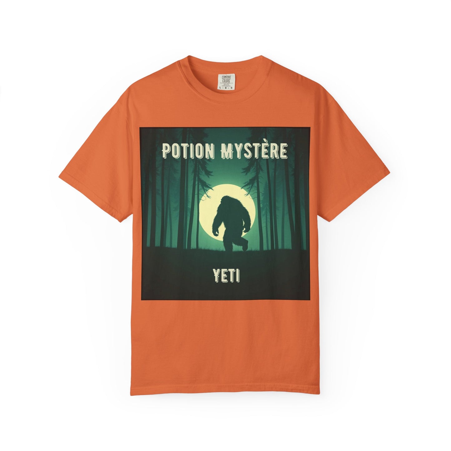 'Yeti' par Potion Mystère, Mysterious Yeti T-Shirt, Unisex Graphic Tee, Adventure Apparel, Gift for Explorers, Nature-Inspired Clothing for Sasquatch Lovers