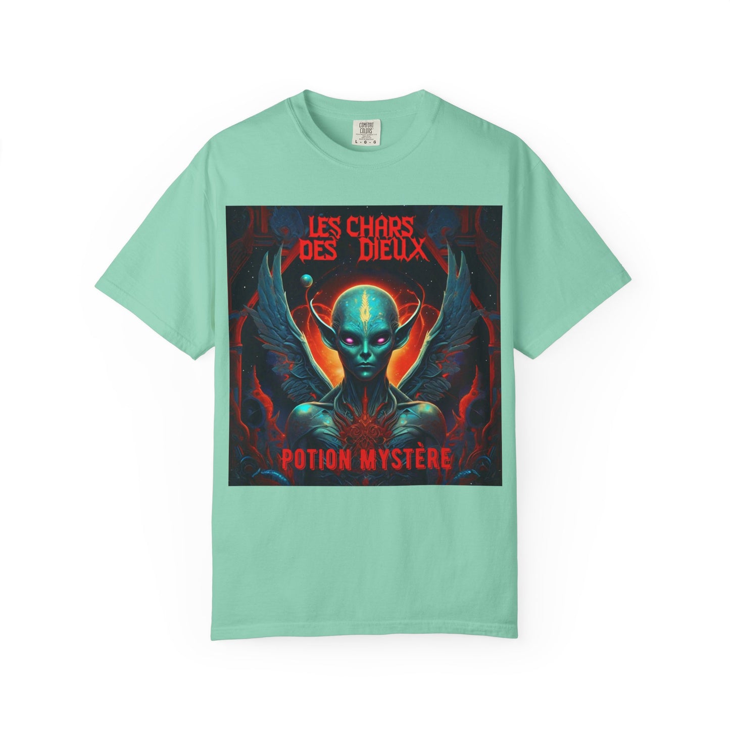 'Les Chars des Dieux' par Potion Mystère, Mystical Alien Graphic T-Shirt | Unisex Tee for Sci-Fi Lovers, Unique Gift for Halloween, Cosmic Vibes, Statement Shirt, Trendy Fashion