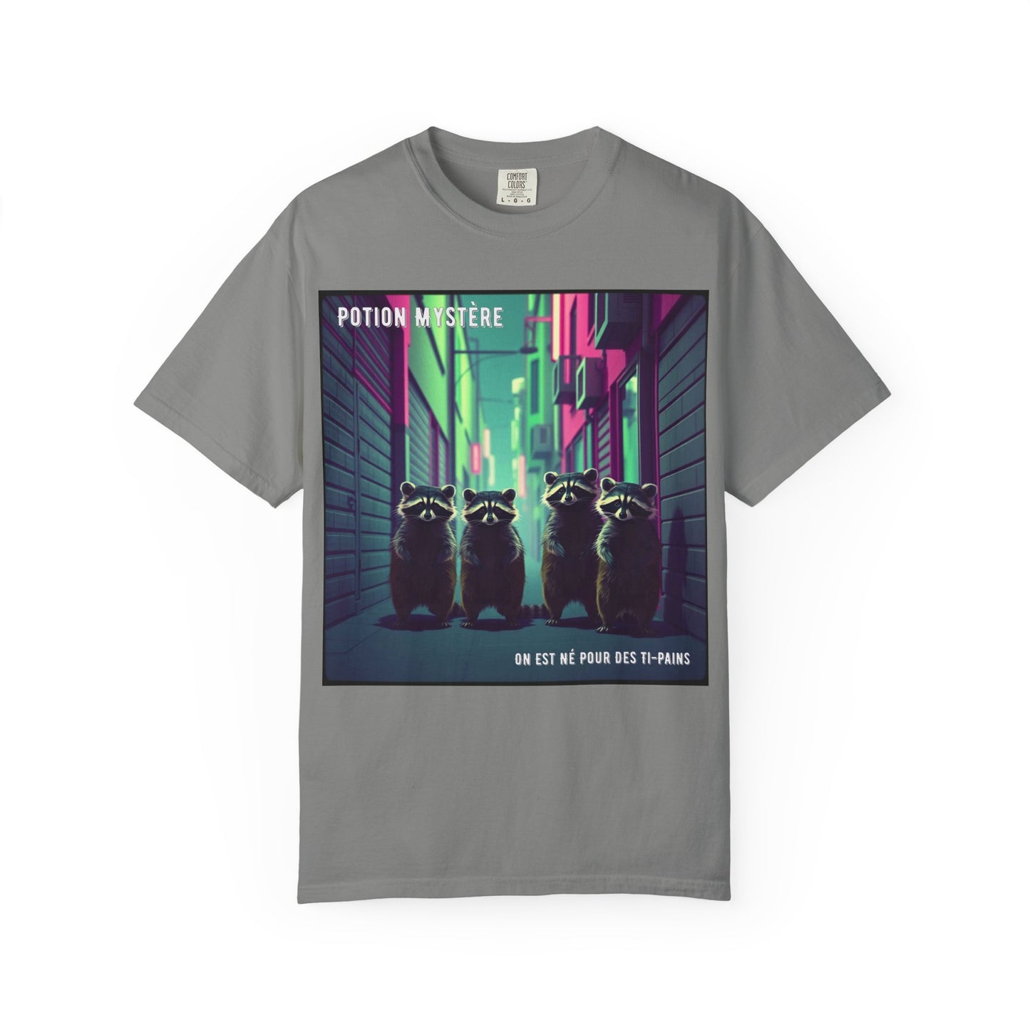 'On Est Né Pour Des Ti Pains' par Potion Mystère, Racoons Graphic Tee for Nature Lovers, Unisex Shirt for Pop Punk Song, Gift for Gamers, Casual Wear, Eco-Friendly Apparel