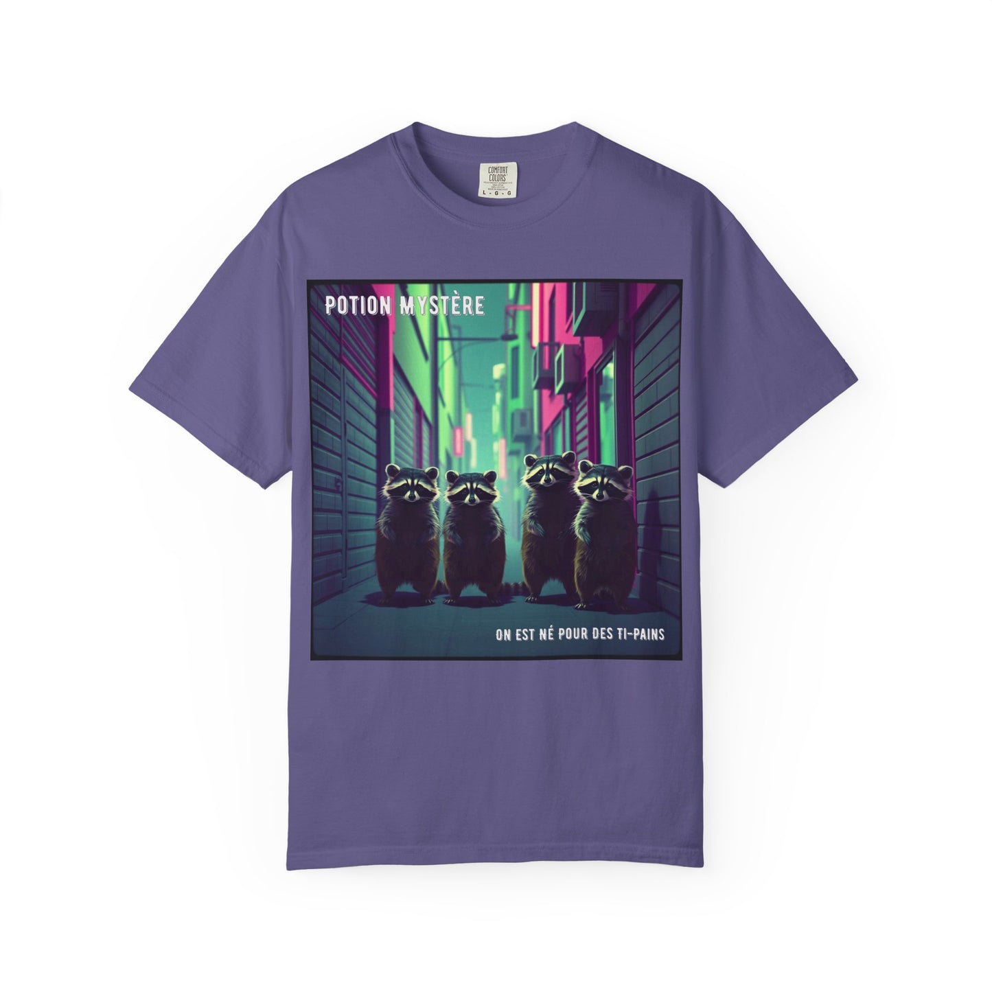 'On Est Né Pour Des Ti Pains' par Potion Mystère, Racoons Graphic Tee for Nature Lovers, Unisex Shirt for Pop Punk Song, Gift for Gamers, Casual Wear, Eco-Friendly Apparel