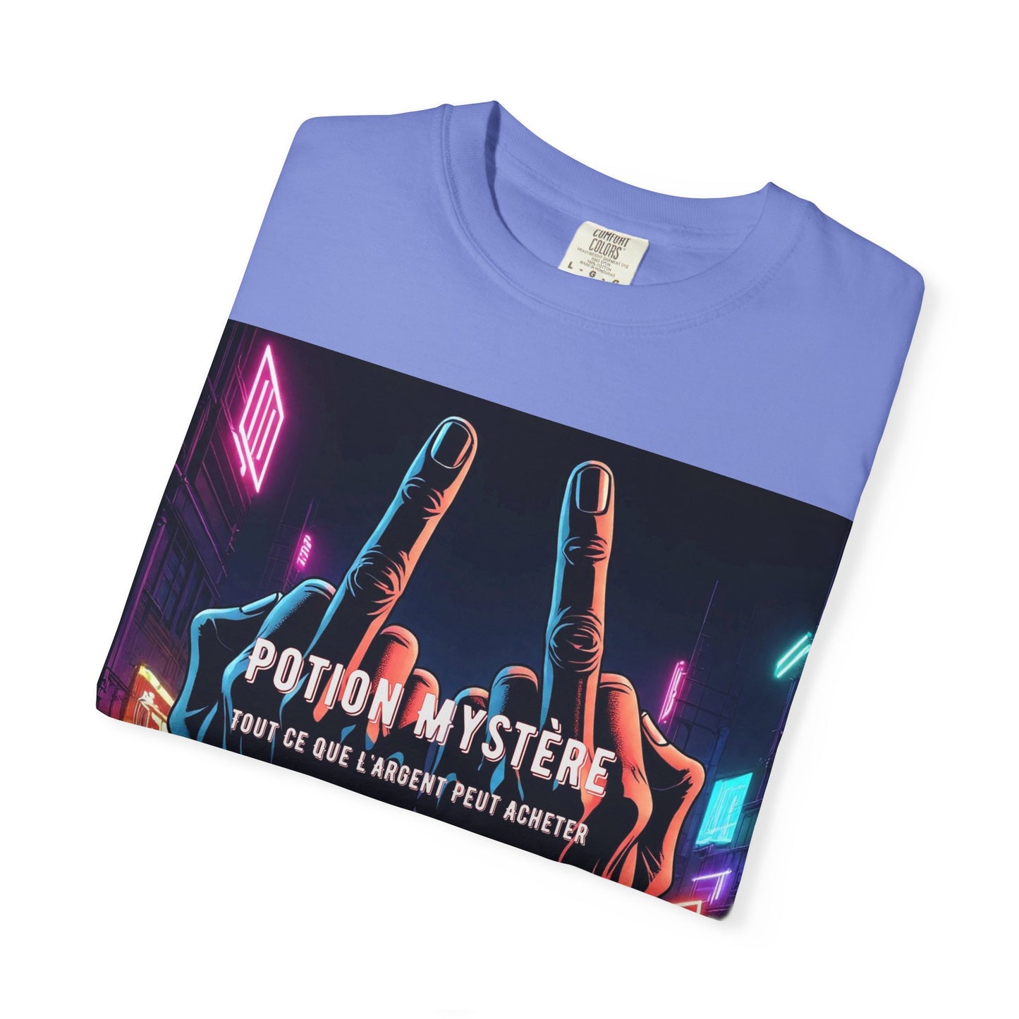 'Tout Ce Que L'Argent Peut Acheter' par Potion Mystère, Two Fingers Up Unisex T-Shirt with Artistic Graphic Design, Casual Wear, Streetwear Style, Gift for Art Lovers, Unique Graphic Tee, [...]